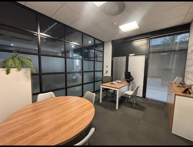 765M² OFFICE TO LET IN DURBANVILLE CENTRAL
